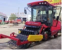 OEM Garlic Harvester Machine Agricultural Automatic 3\/6- Řádek česneku může dokončit výkop česneku, čištění, řezání česneku, pytlování nebo nakládací operace košíku v jednom